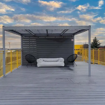 Apartment Air 206
